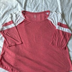 SO sporty tee